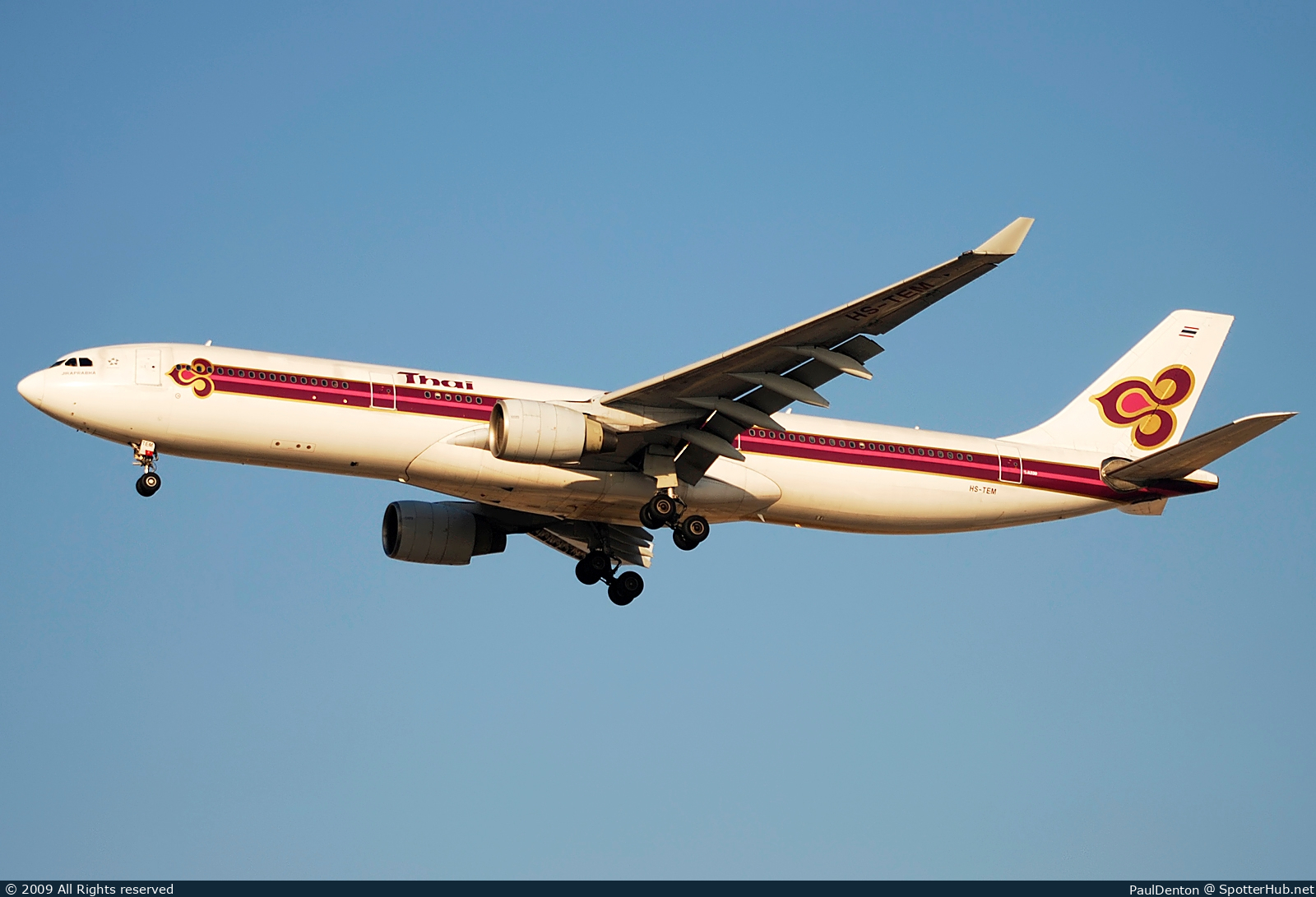 Photo of HS-TEM - Airbus A330-323 operated by Thai Airways International