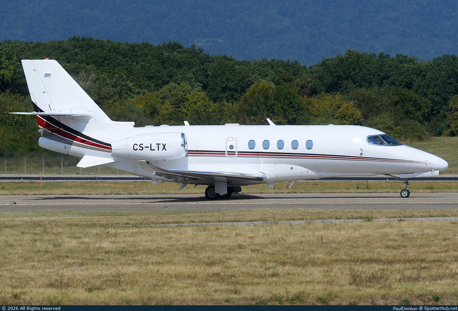 Photo of CS-LTX - Cessna 680A Citation Latitude operated by NetJets Europe