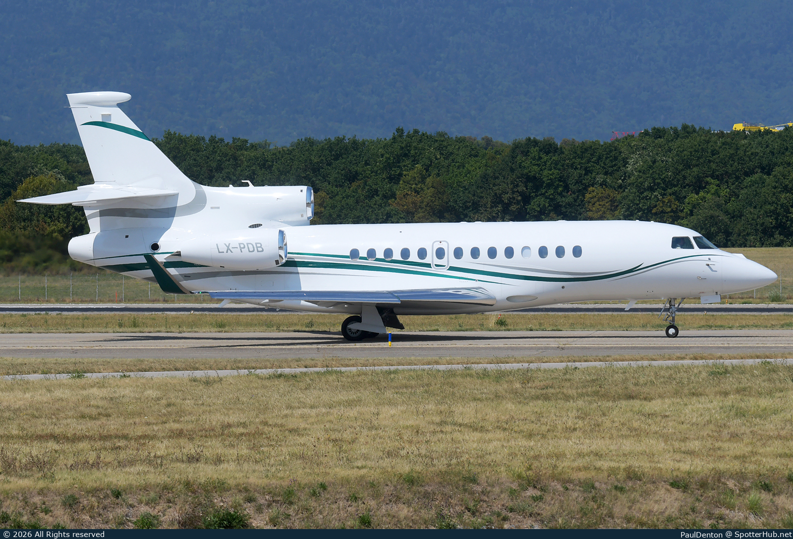 Photo of LX-PDB - Dassault Falcon 7X operated by Global Jet Luxembourg