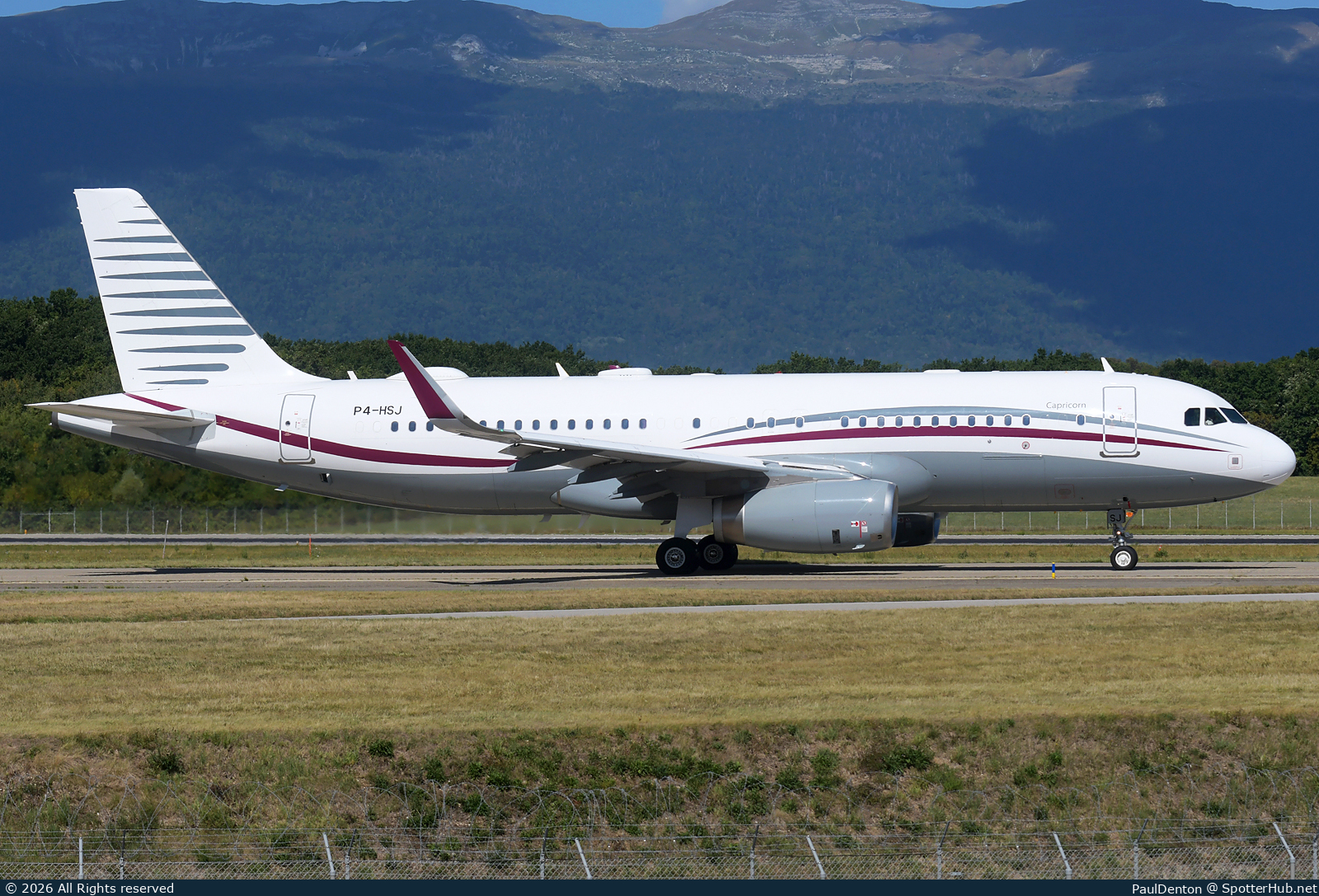 Photo of A7-HSJ - Airbus A320-232(CJ) Prestige operated by Qatar Amiri Flight