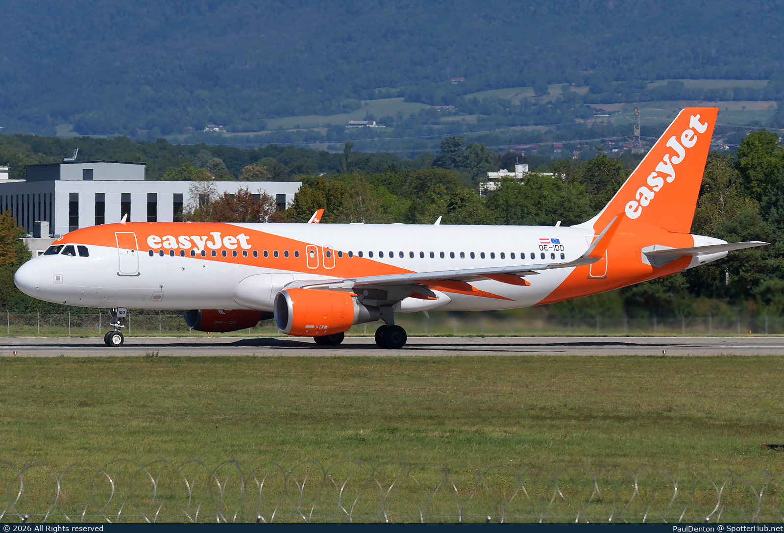 Photo of OE-IDD - Airbus A320-214 operated by easyJet Europe