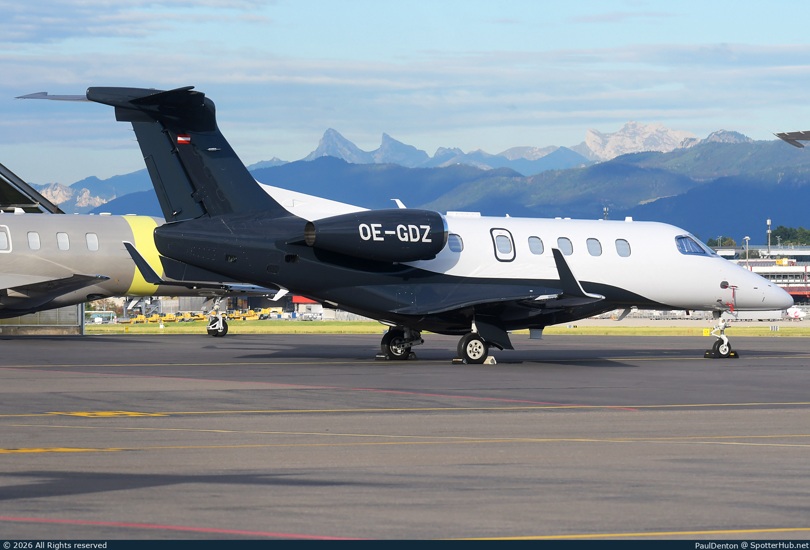 Photo of OE-GDZ - Embraer Phenom 300E operated by Sparfell Luftfahrt