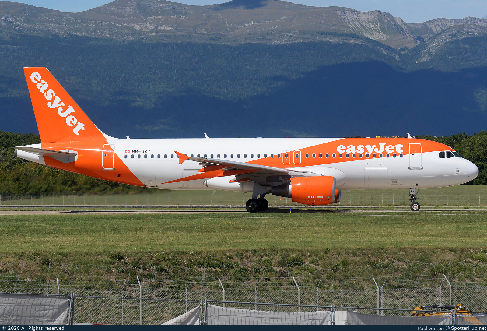 Photo of HB-JZY - Airbus A320-214 operated by easyJet Switzerland