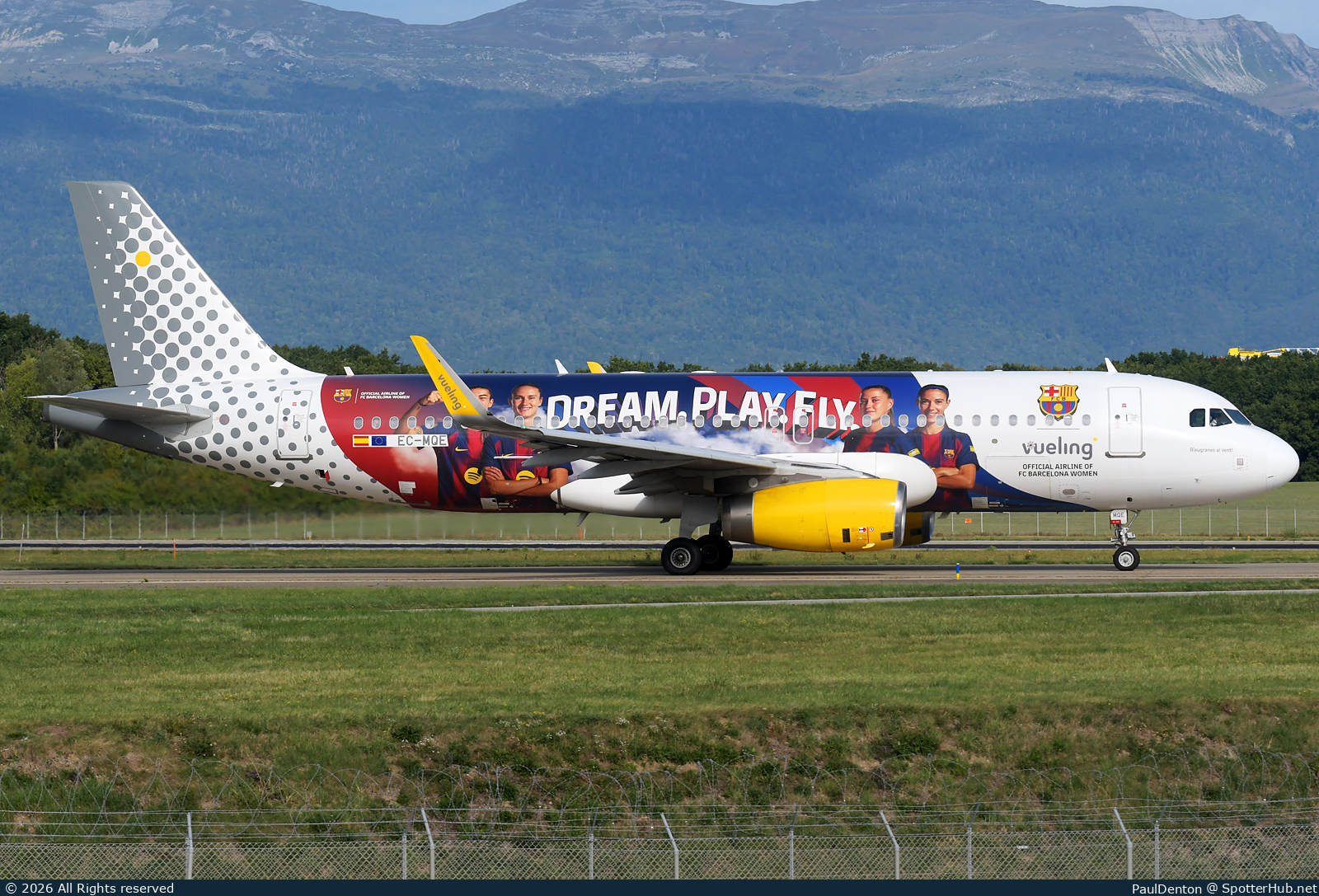 Photo of EC-MQE - Airbus A320-232 operated by Vueling