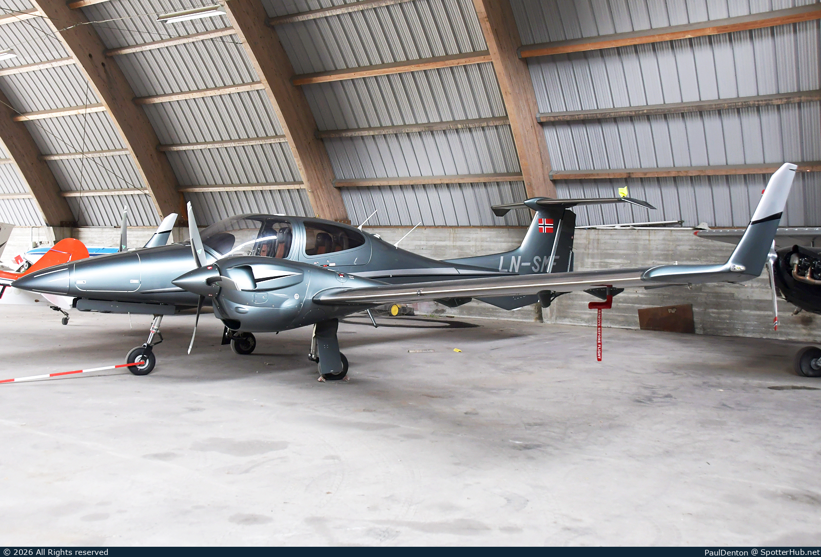 Photo of LN-SMF - Diamond DA42 NG Twin Star operated by Private
