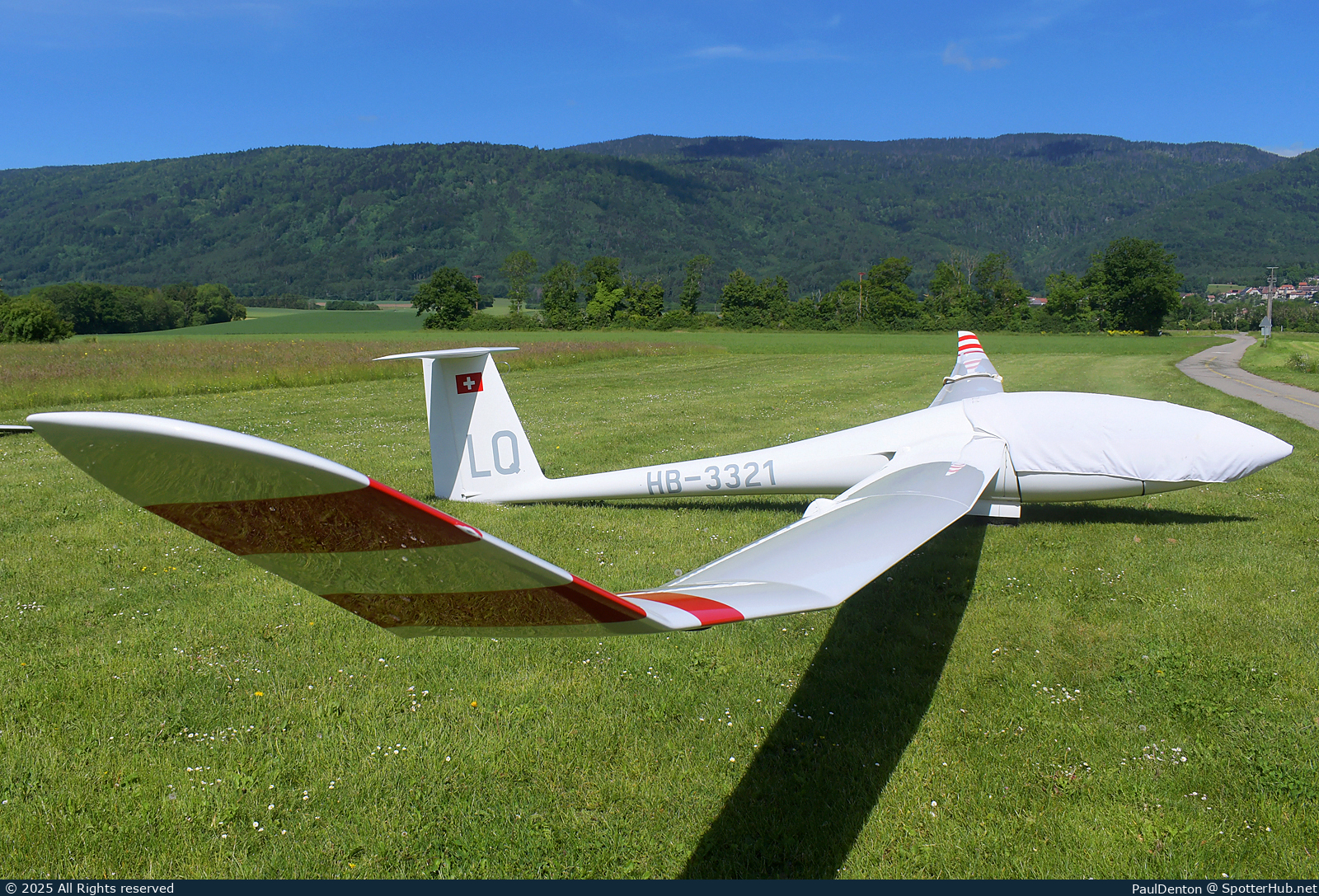 Photo of HB-3321 - Schempp-Hirth Ventus 2c operated by Groupe Vaudois de Vol à Voile de Montricher