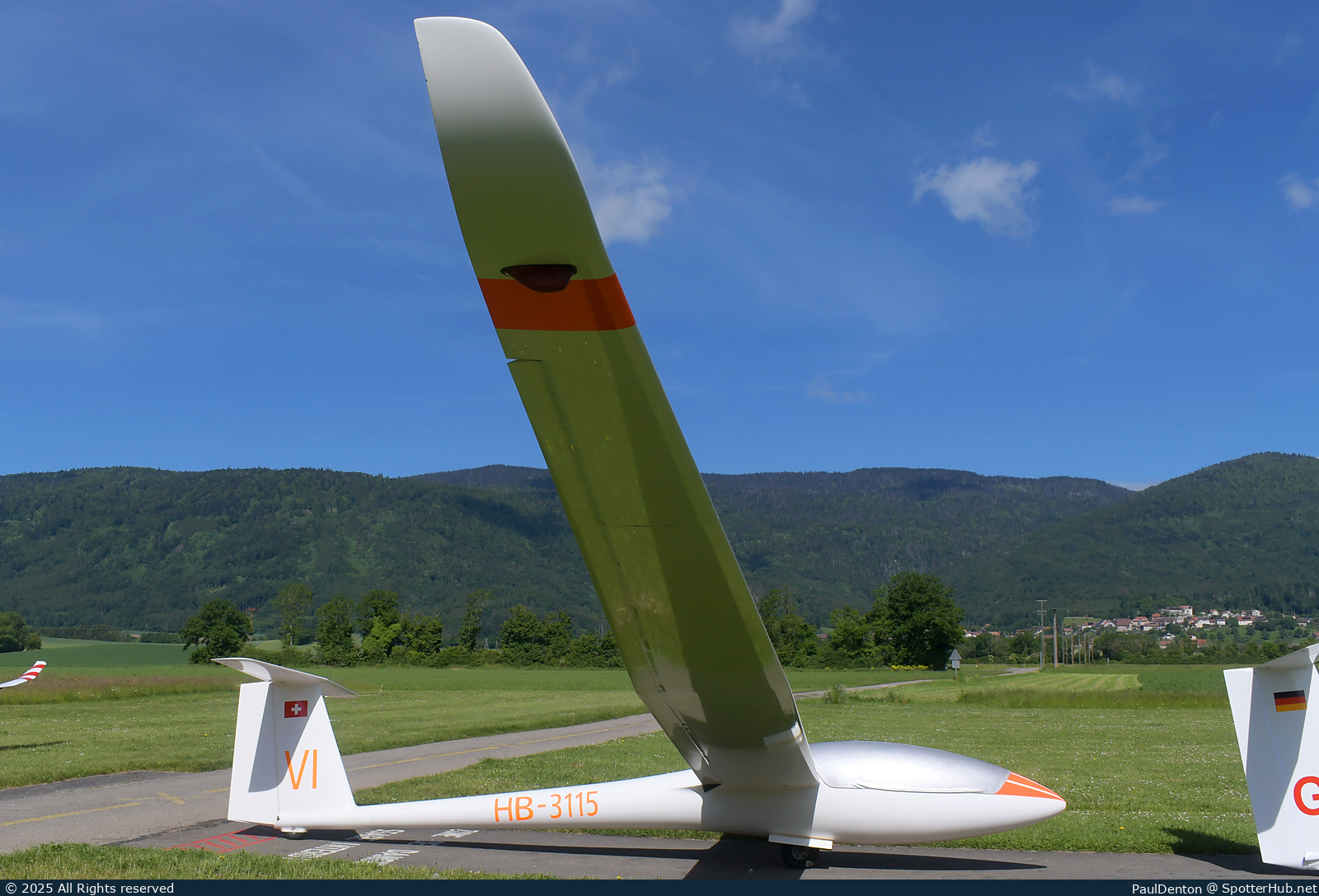 Photo of HB-3115 - Rolladen-Schneider LS6-18w operated by Private