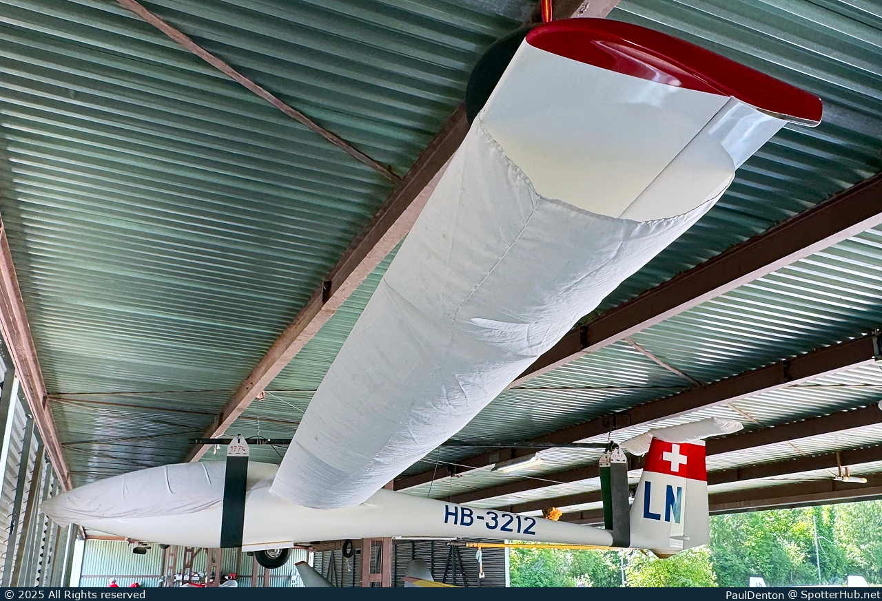 Photo of HB-3212 - Centrair 101A Pégase 90 operated by Groupe Vaudois de Vol à Voile de Montricher