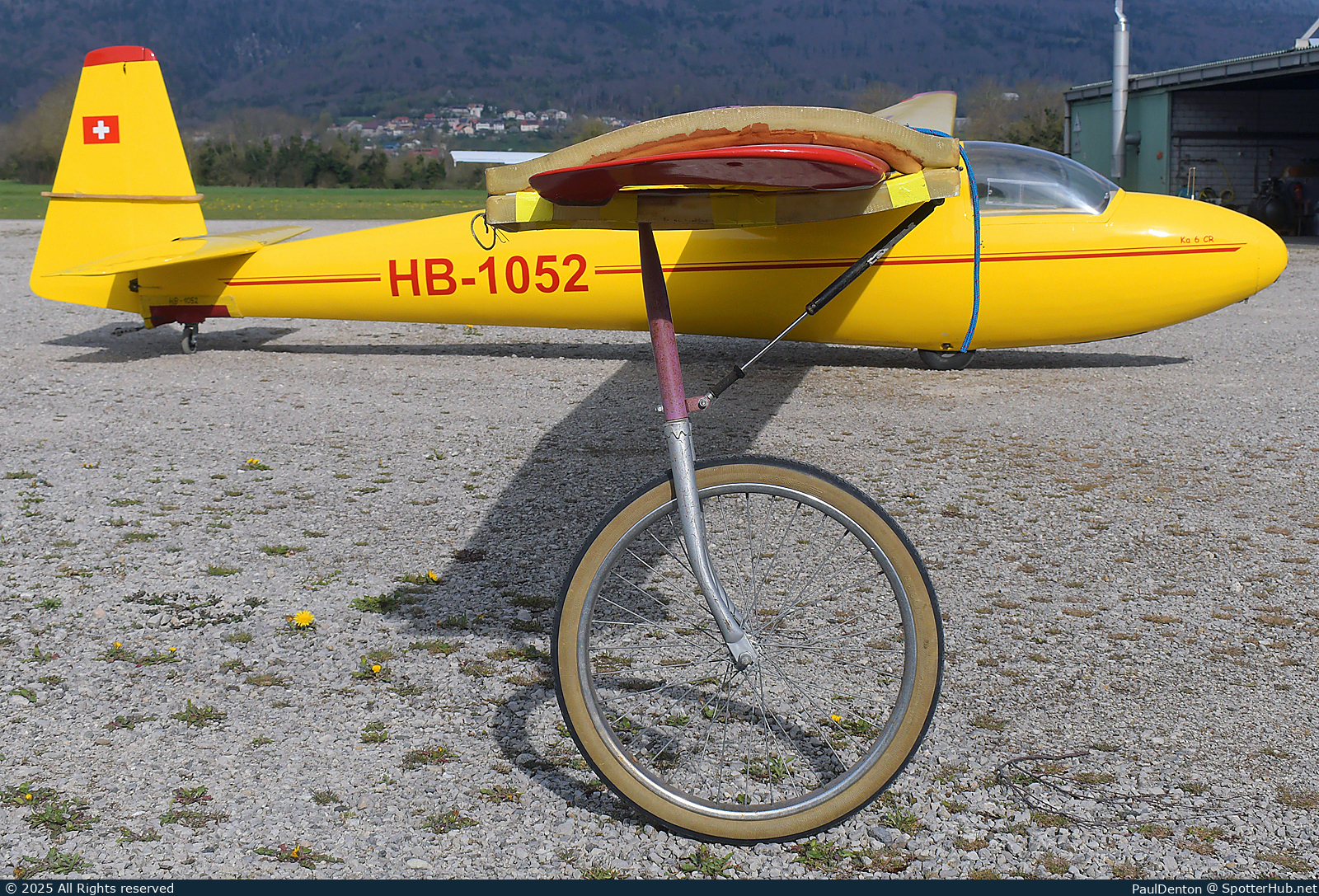 Photo of HB-1052 - Schleicher Ka 6CR operated by Groupe Vaudois de Vol à Voile de Montricher