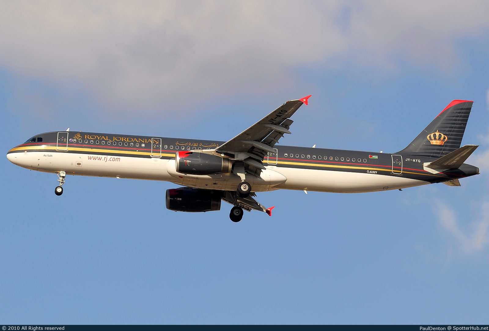 Photo of JY-AYG - Airbus A321-231 operated by Royal Jordanian Airlines
