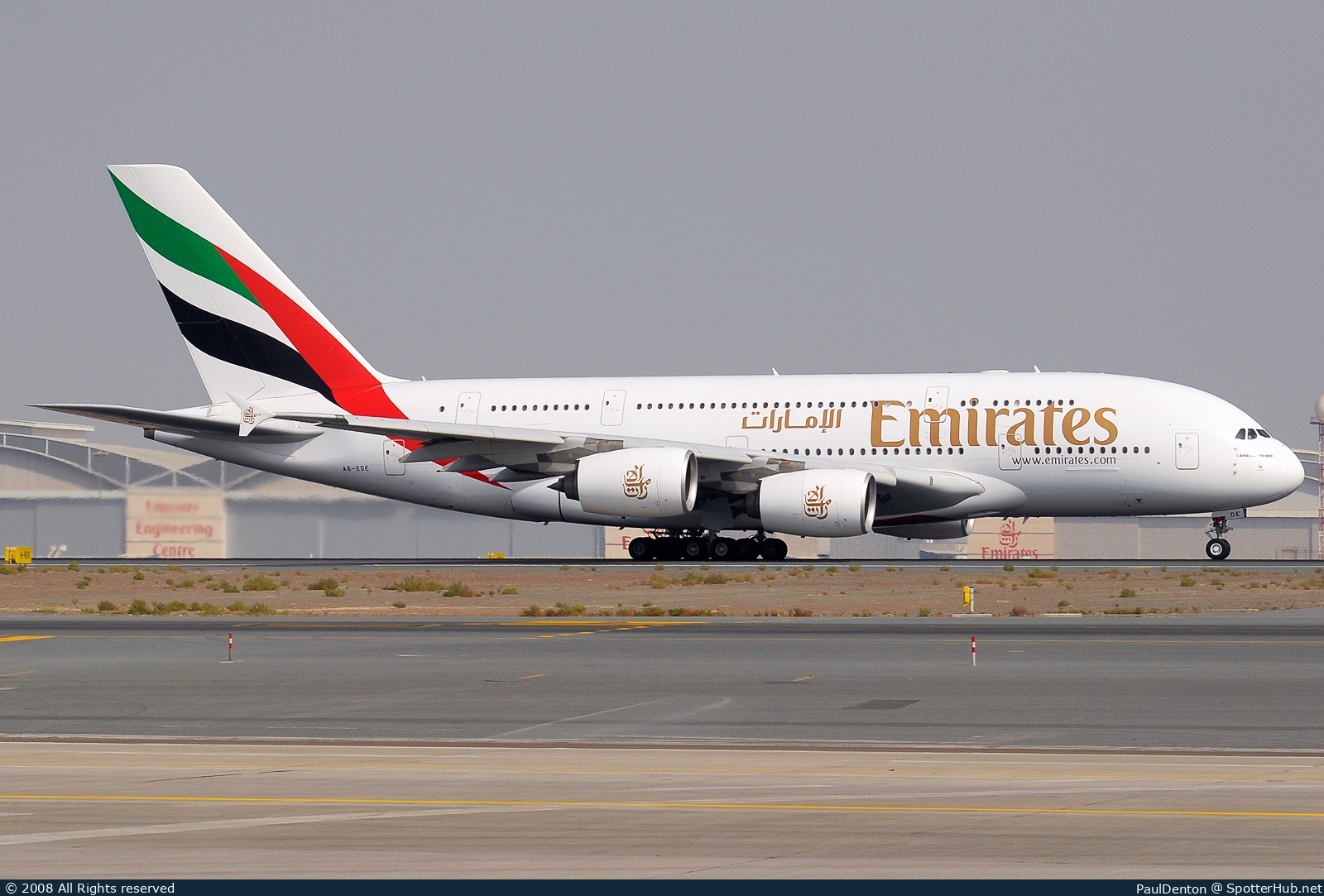 Photo of A6-EDE - Airbus A380-861 operated by Emirates
