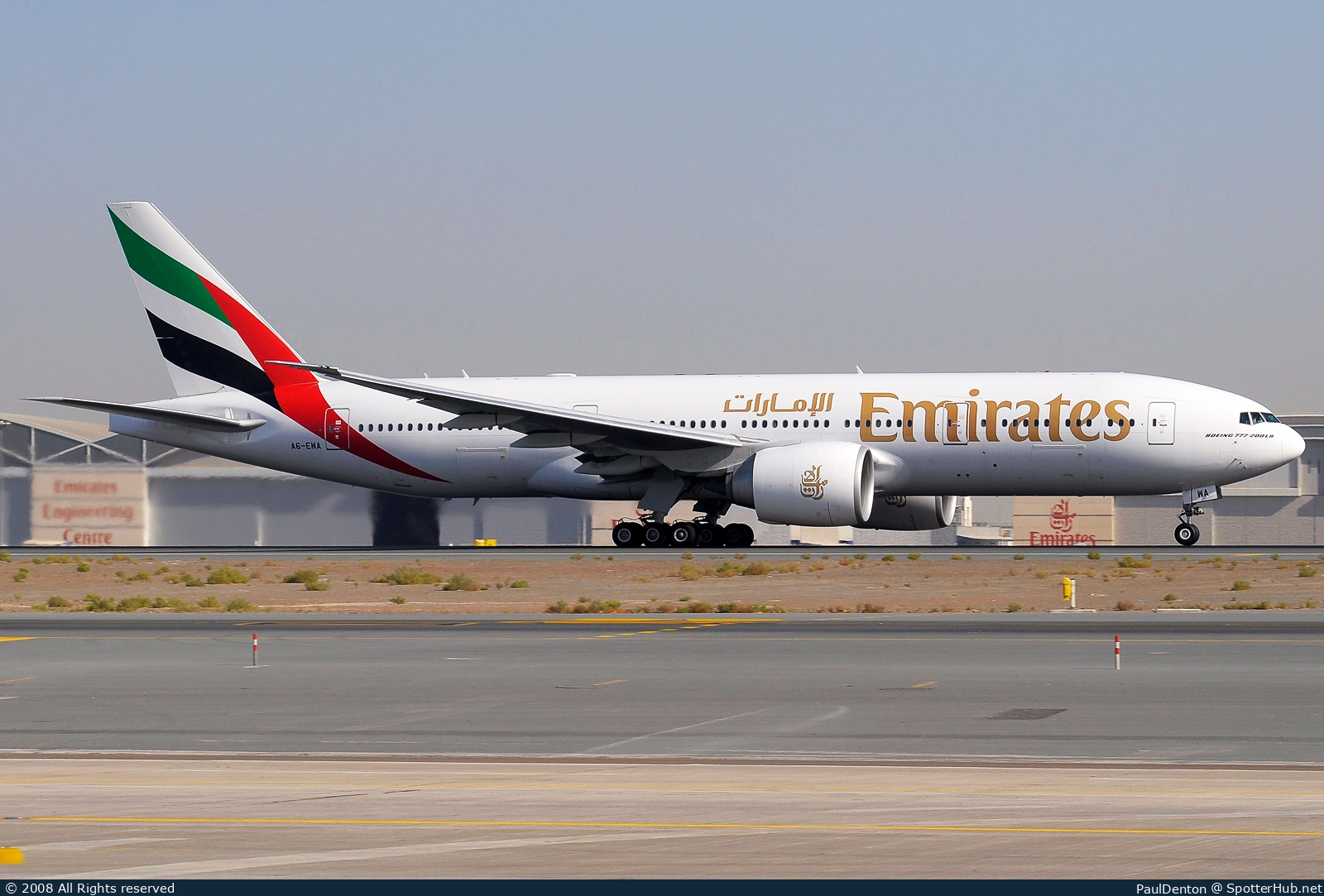 Photo of A6-EWA - Boeing 777-21H(LR) operated by Emirates