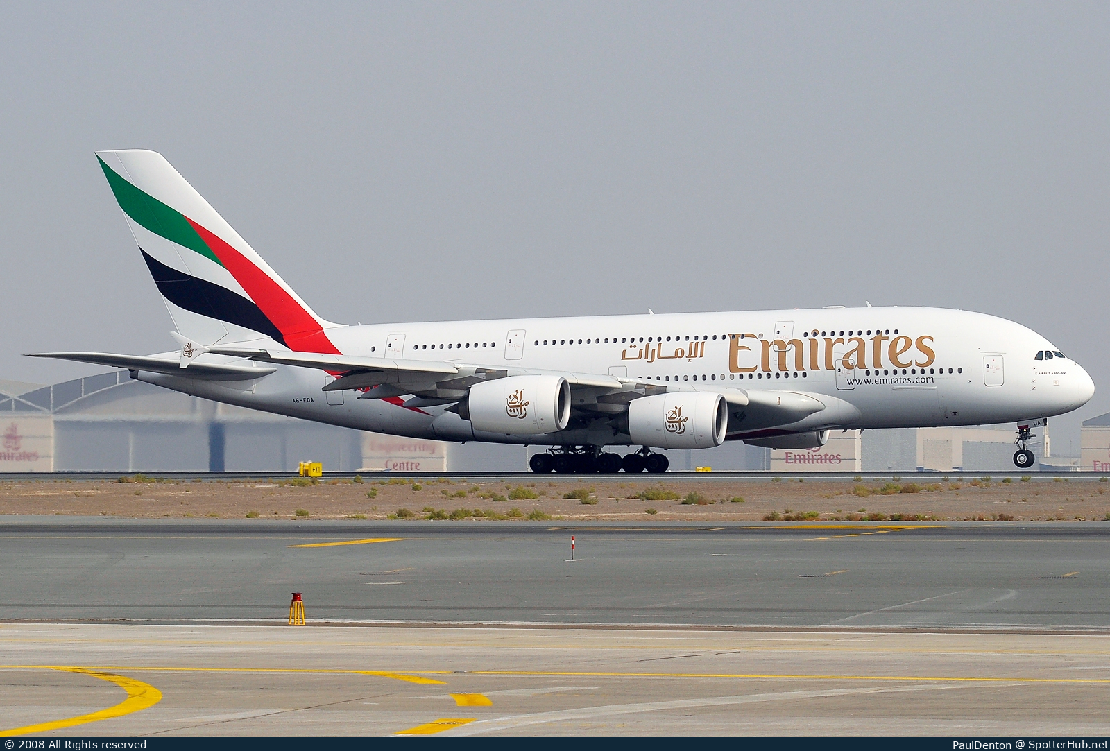 Photo of A6-EDA - Airbus A380-861 operated by Emirates