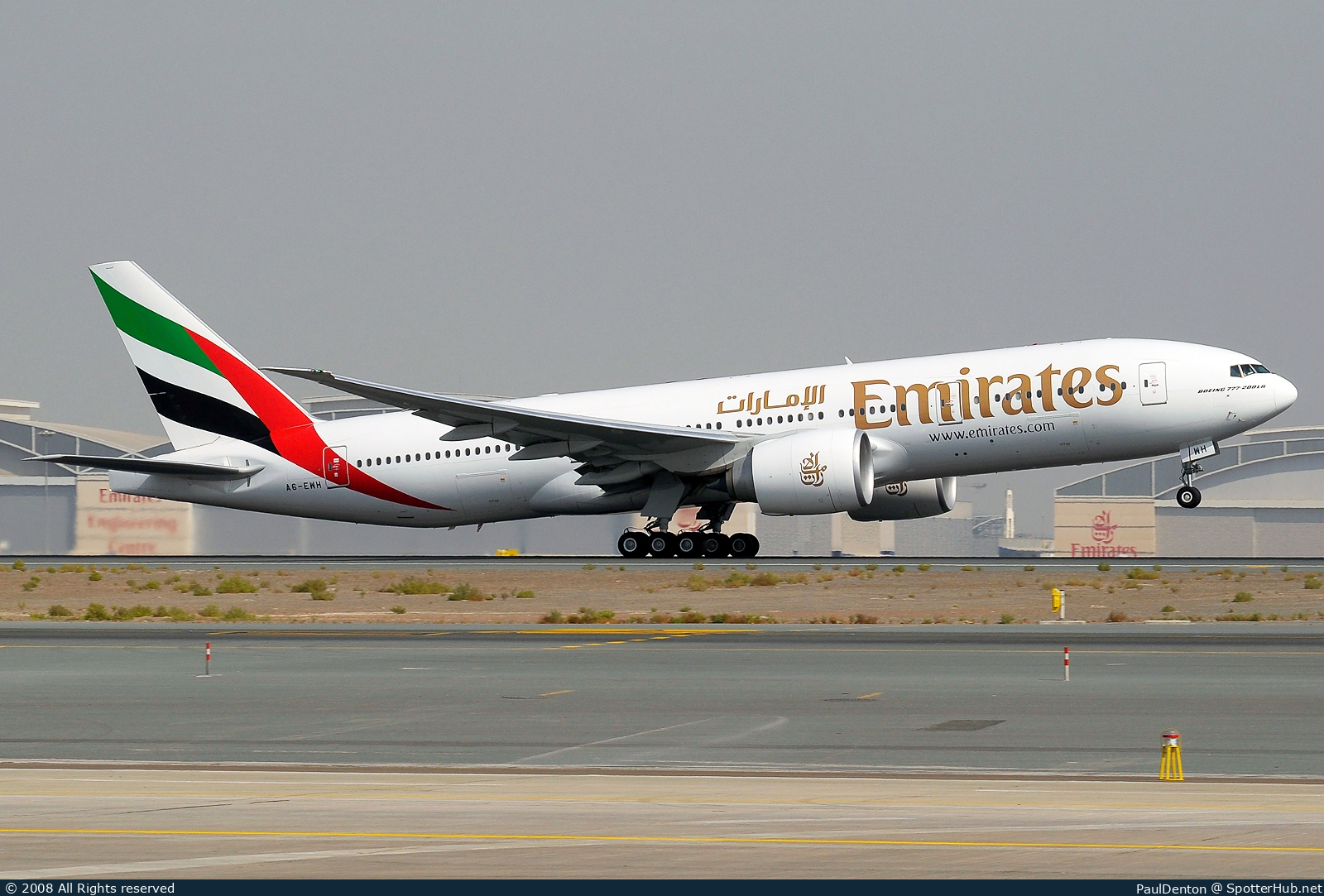 Photo of A6-EWH - Boeing 777-21H(LR) operated by Emirates