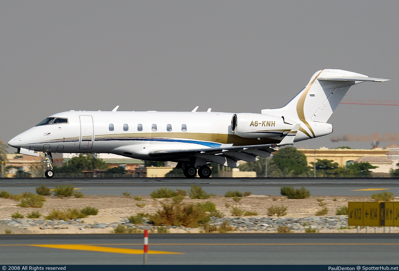 Photo of A6-KNH - Bombardier Challenger 300 operated by ExecuJet Middle East