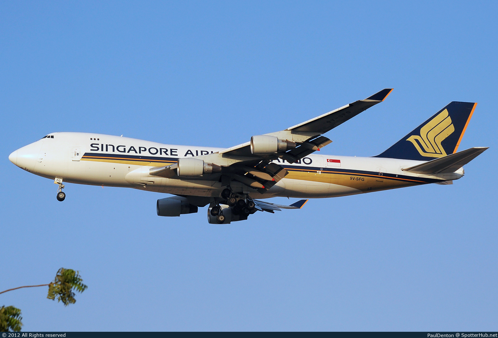 Photo of 9V-SFG - Boeing 747-412F operated by Singapore Airlines Cargo