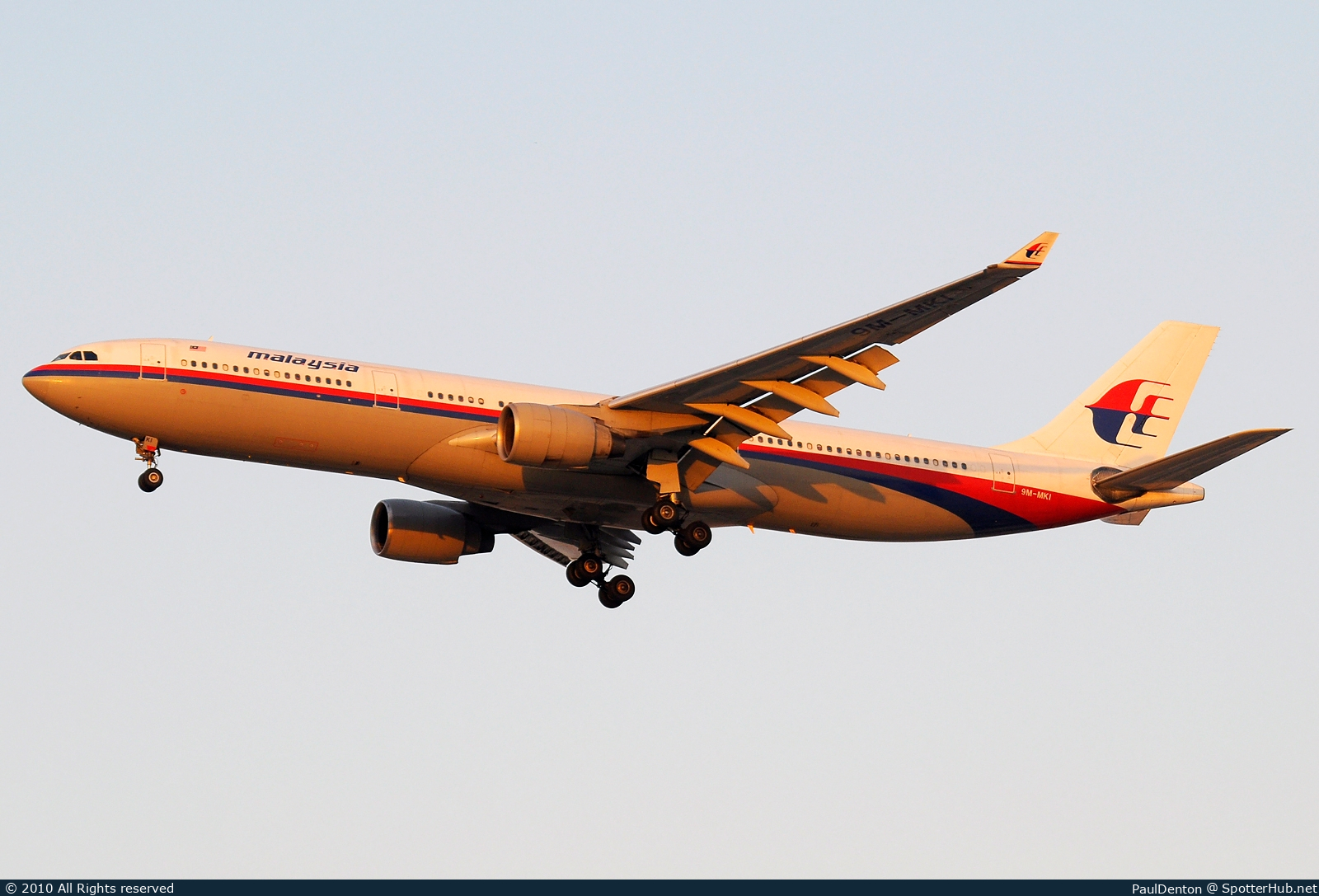 Photo of 9M-MKI - Airbus A330-322 operated by Malaysia Airlines