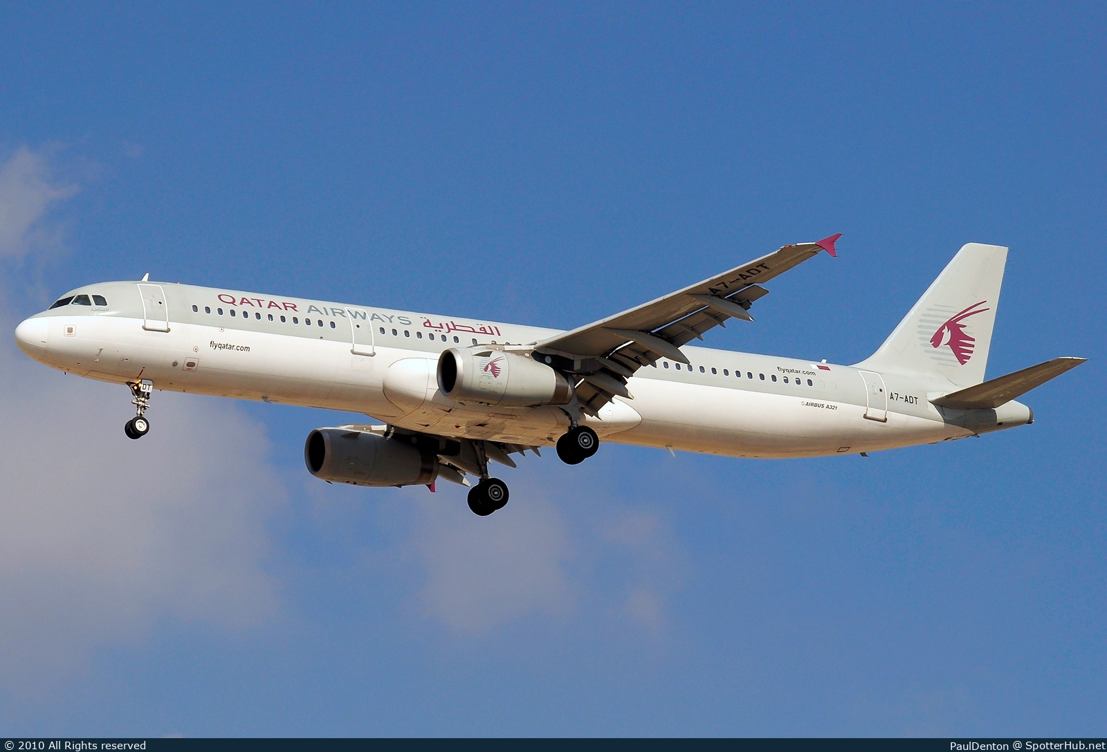 Photo of A7-ADT - Airbus A321-231 operated by Qatar Airways