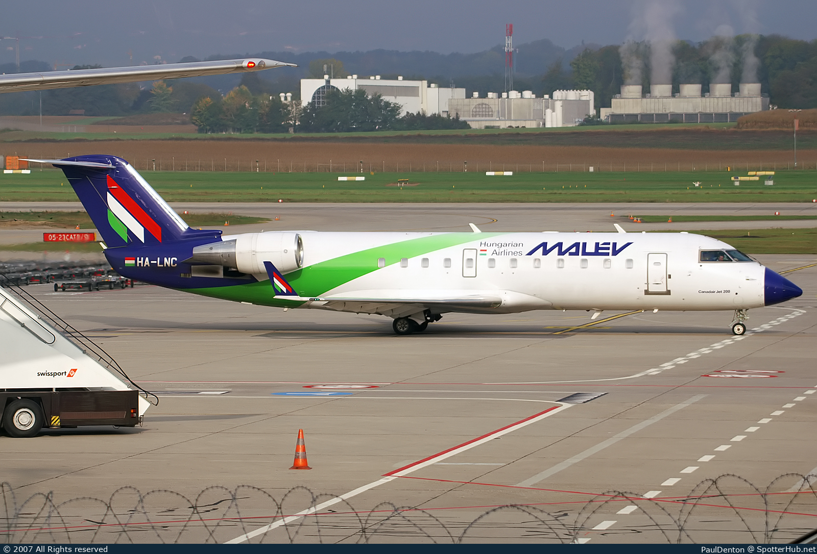 Photo of HA-LNC - Bombardier CRJ-200ER operated by Malév Hungarian Airlines