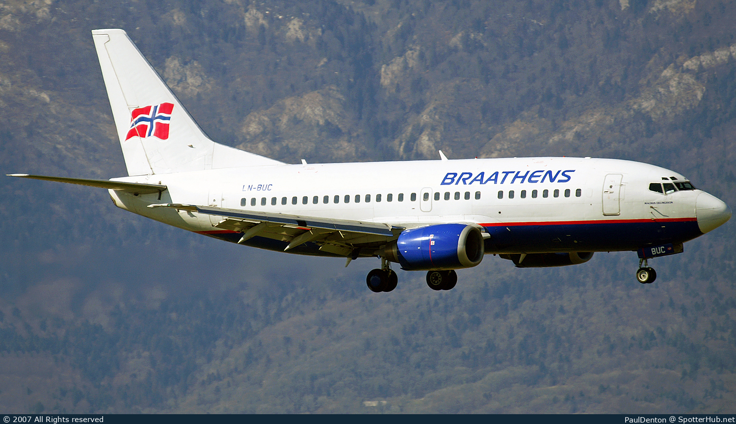 Photo of LN-BUC - Boeing 737-505 operated by SAS Braathens