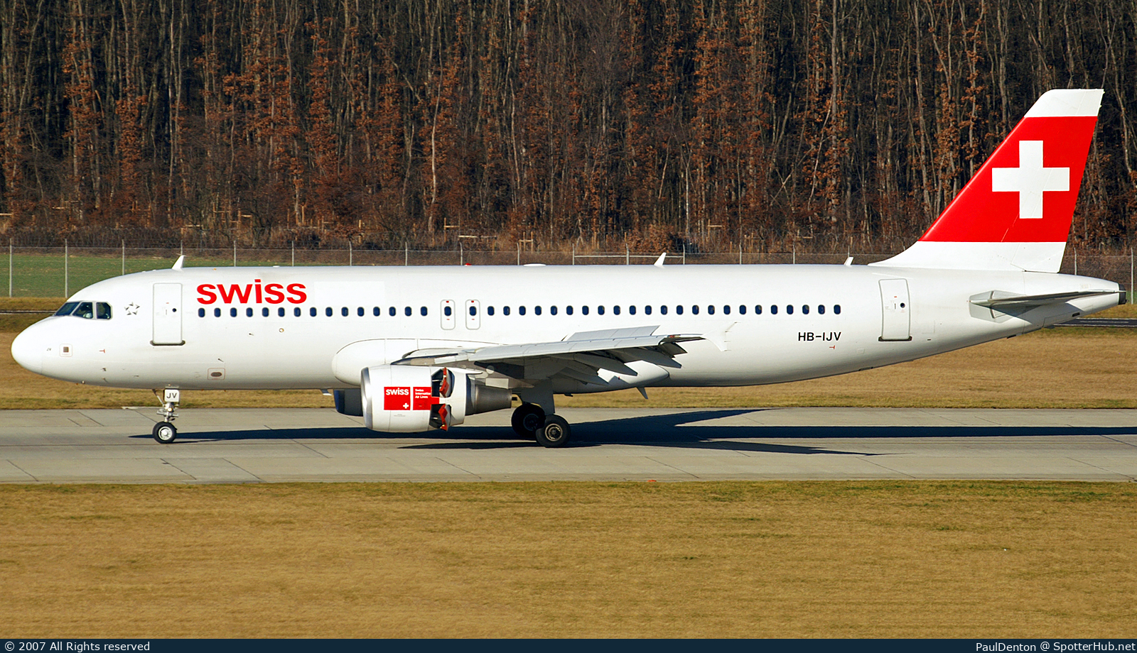 Photo of HB-IJV - Airbus A320-214 operated by Swiss International Air Lines