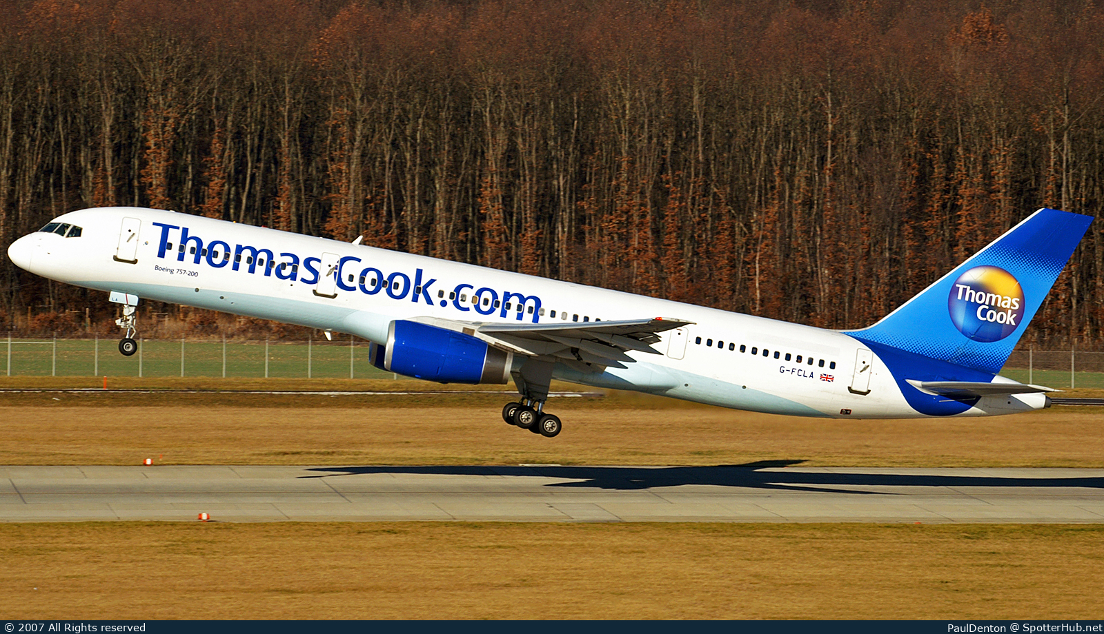 Photo of G-FCLA - Boeing 757-28A operated by Thomas Cook Airlines
