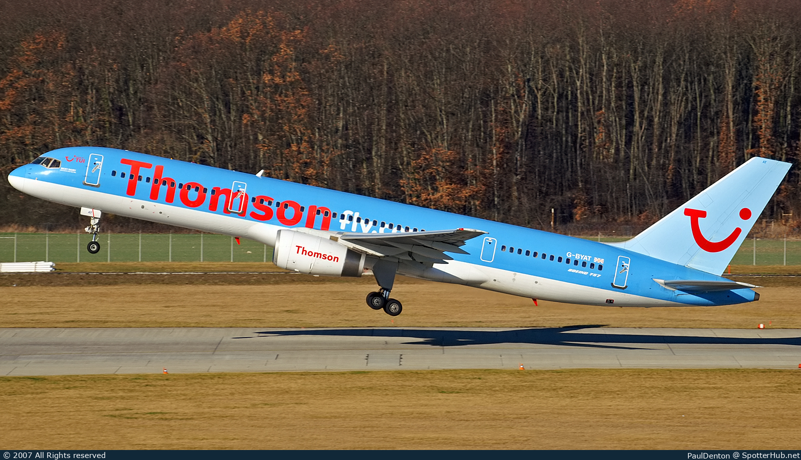 Photo of G-BYAT - Boeing 757-204 operated by Thomsonfly
