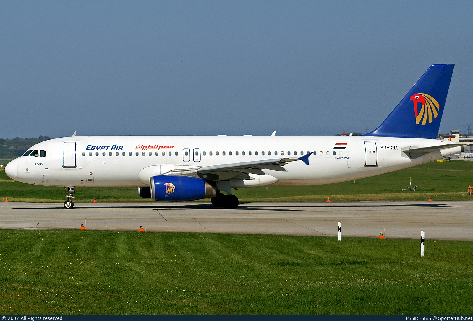 Photo of SU-GBA - Airbus A320-231 operated by Egyptair