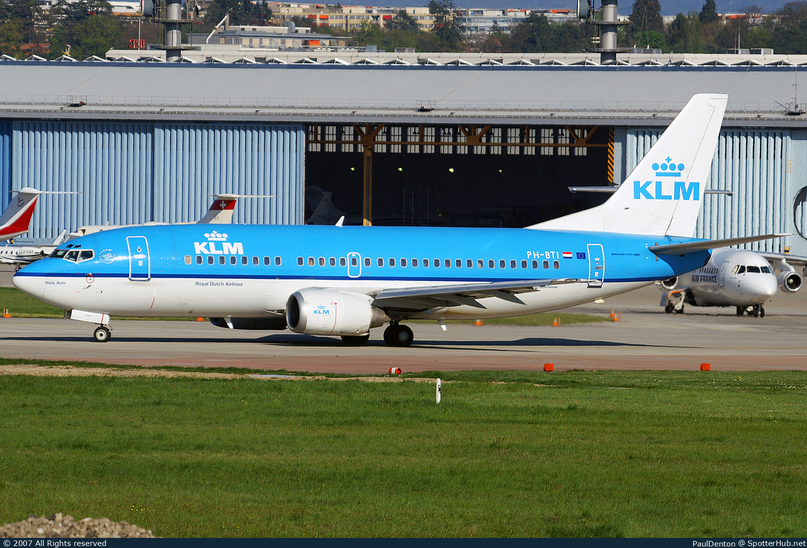 Photo of PH-BTI - Boeing 737-306 operated by KLM Royal Dutch Airlines