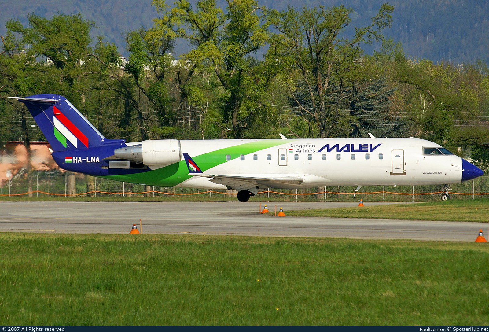 Photo of HA-LNA - Bombardier CRJ-200ER operated by Malév Hungarian Airlines