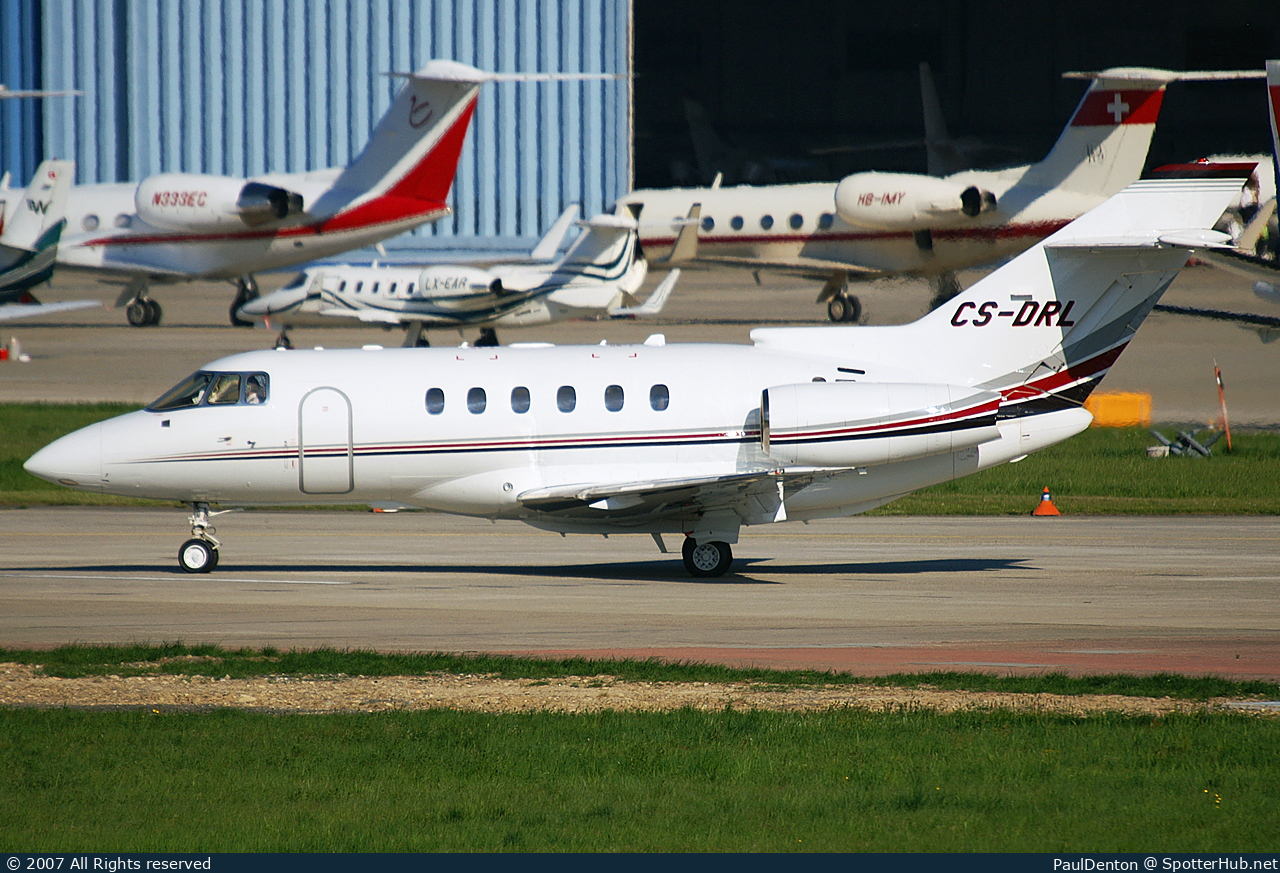 Photo of CS-DRL - Hawker Beechcraft 800XP operated by NetJets Europe