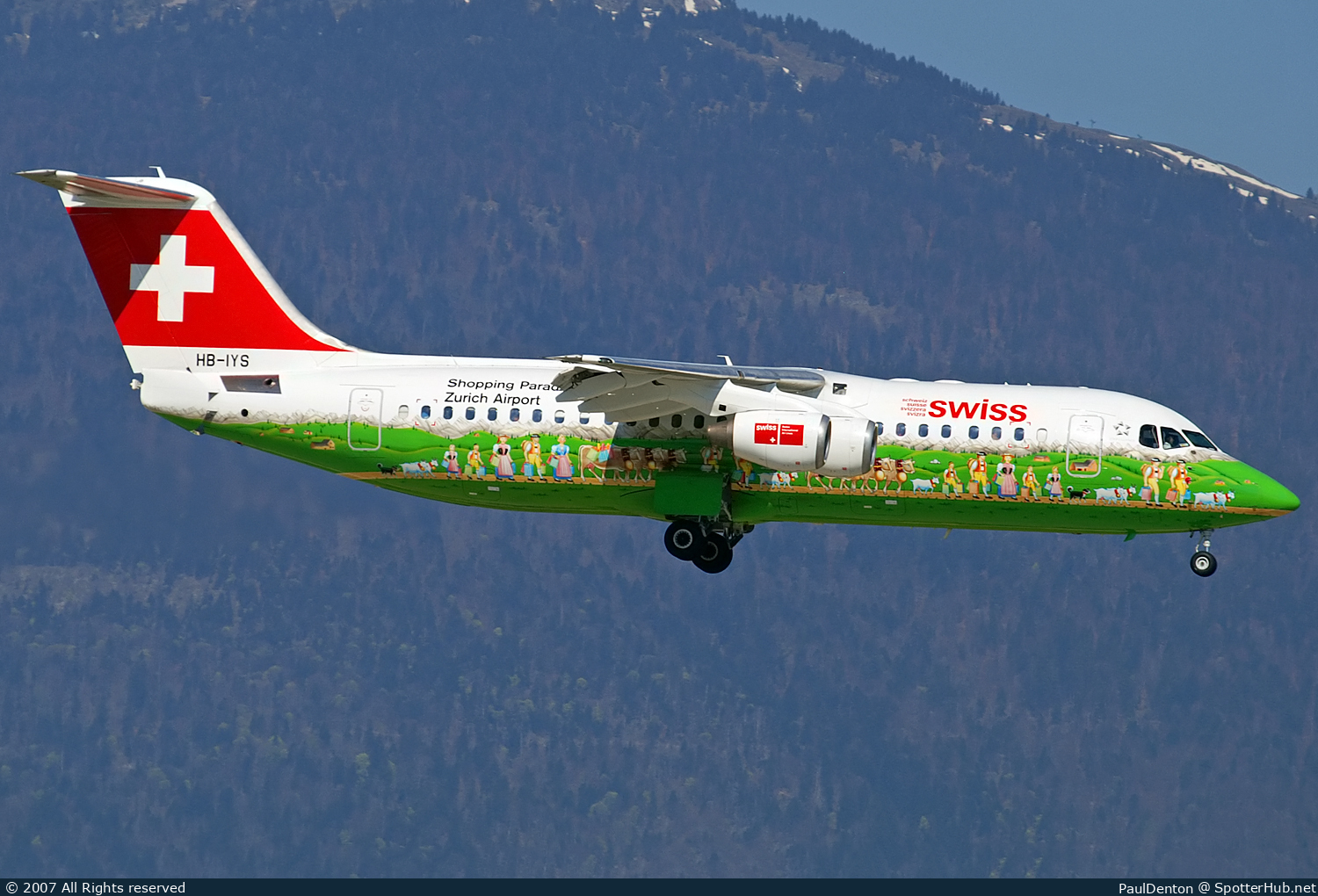 Photo of HB-IYS - British Aerospace Avro RJ100 operated by Swiss International Air Lines