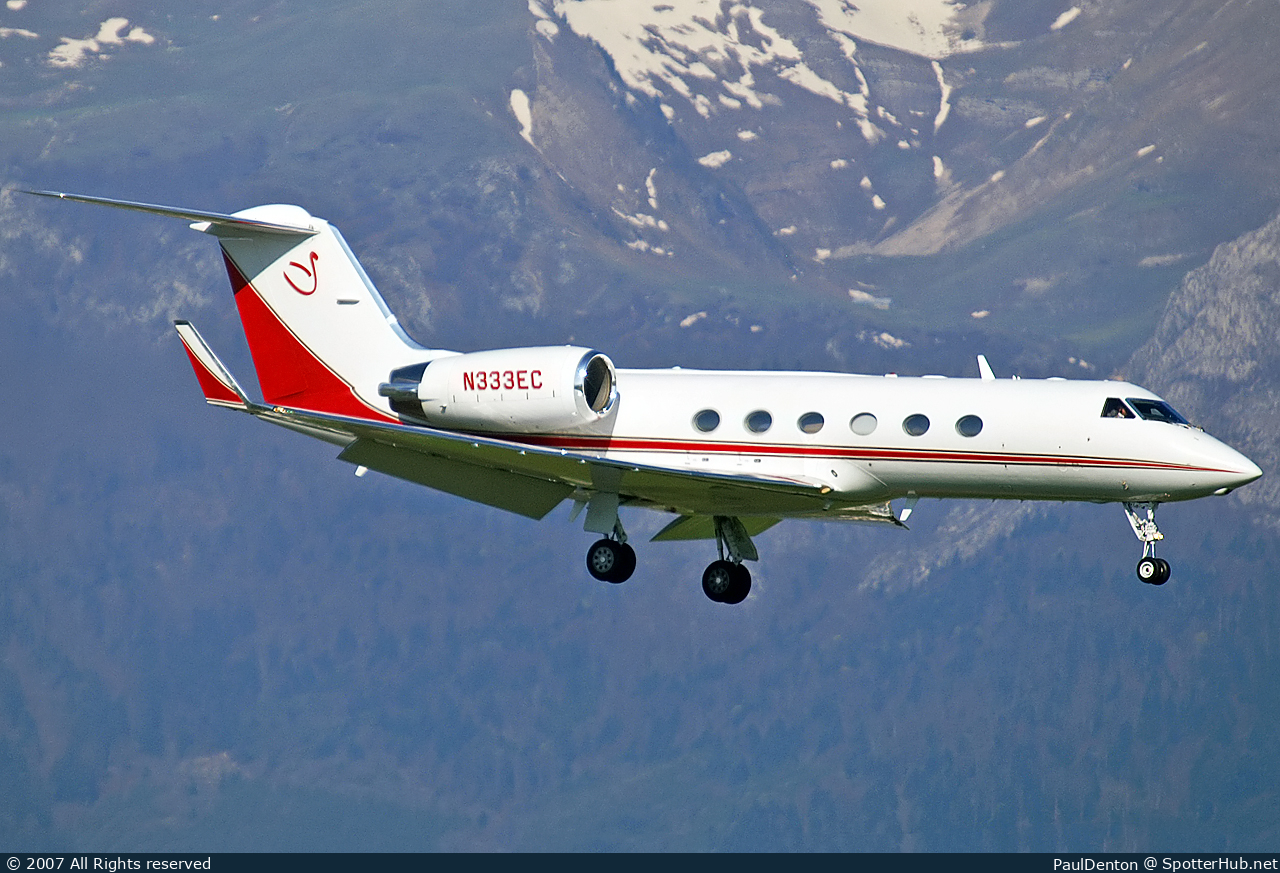 Photo of N333EC - Gulfstream GIV-SP operated by Private