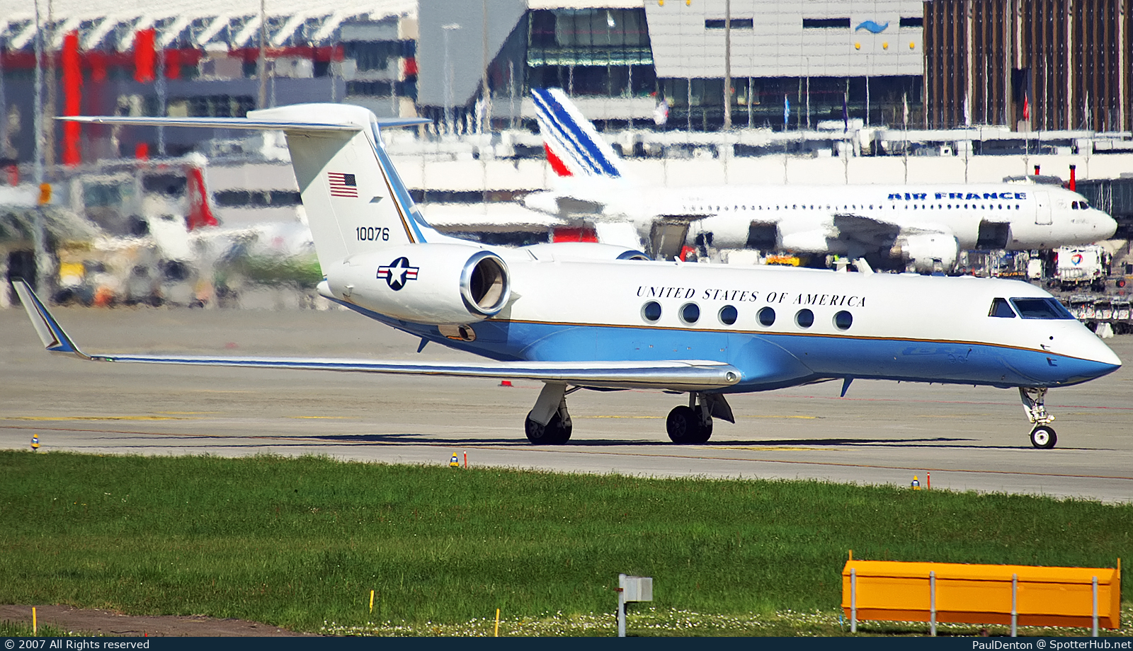 Photo of 01-0076 - Gulfstream C-37A operated by US Air Force