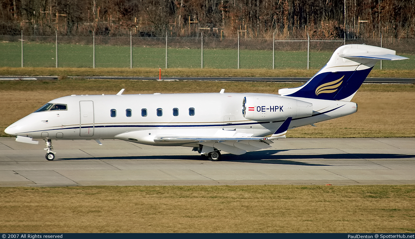 Photo of OE-HPK - Bombardier Challenger 300 operated by Amira Air