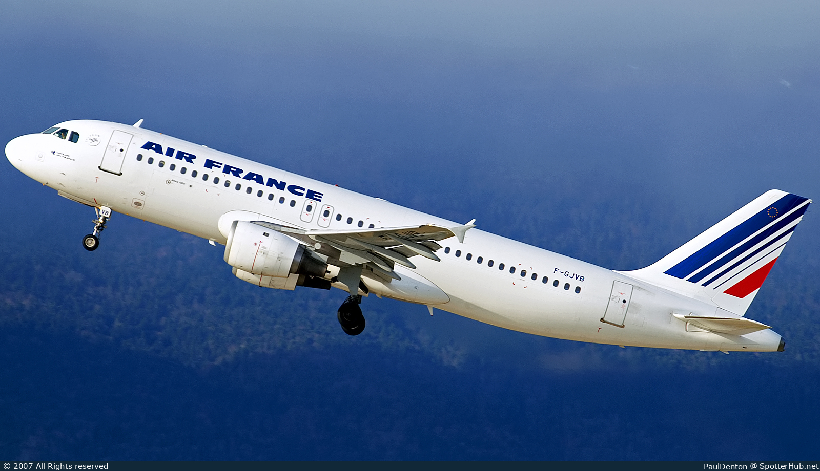 Photo of F-GJVB - Airbus A320-211 operated by Air France