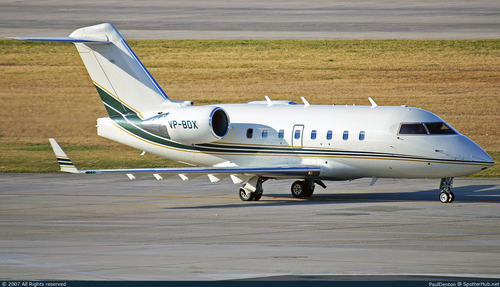 Photo of VP-BDX - Bombardier Challenger 604 operated by TAG Aviation UK