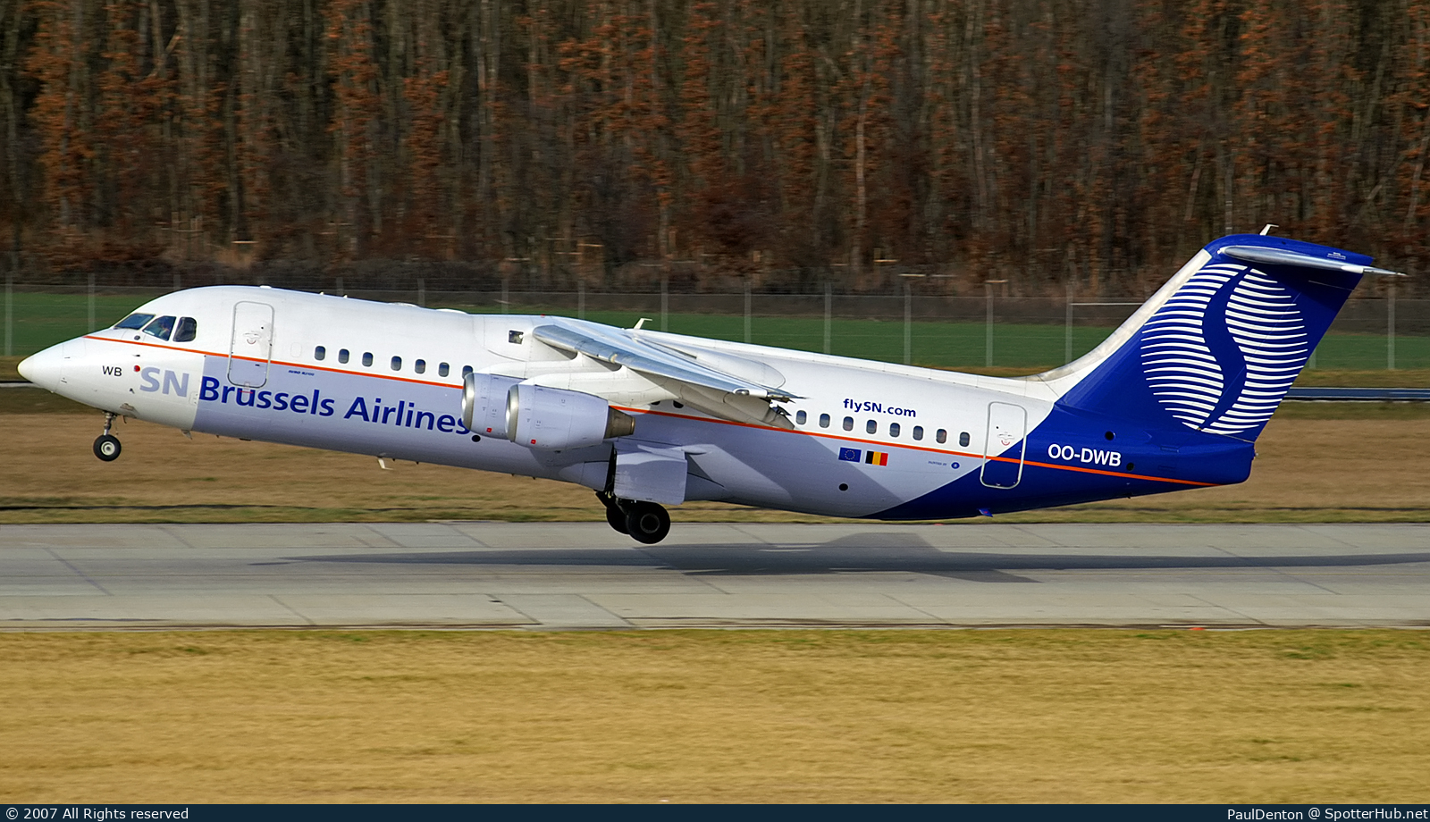 Photo of OO-DWB - British Aerospace Avro RJ100 operated by SN Brussels Airlines
