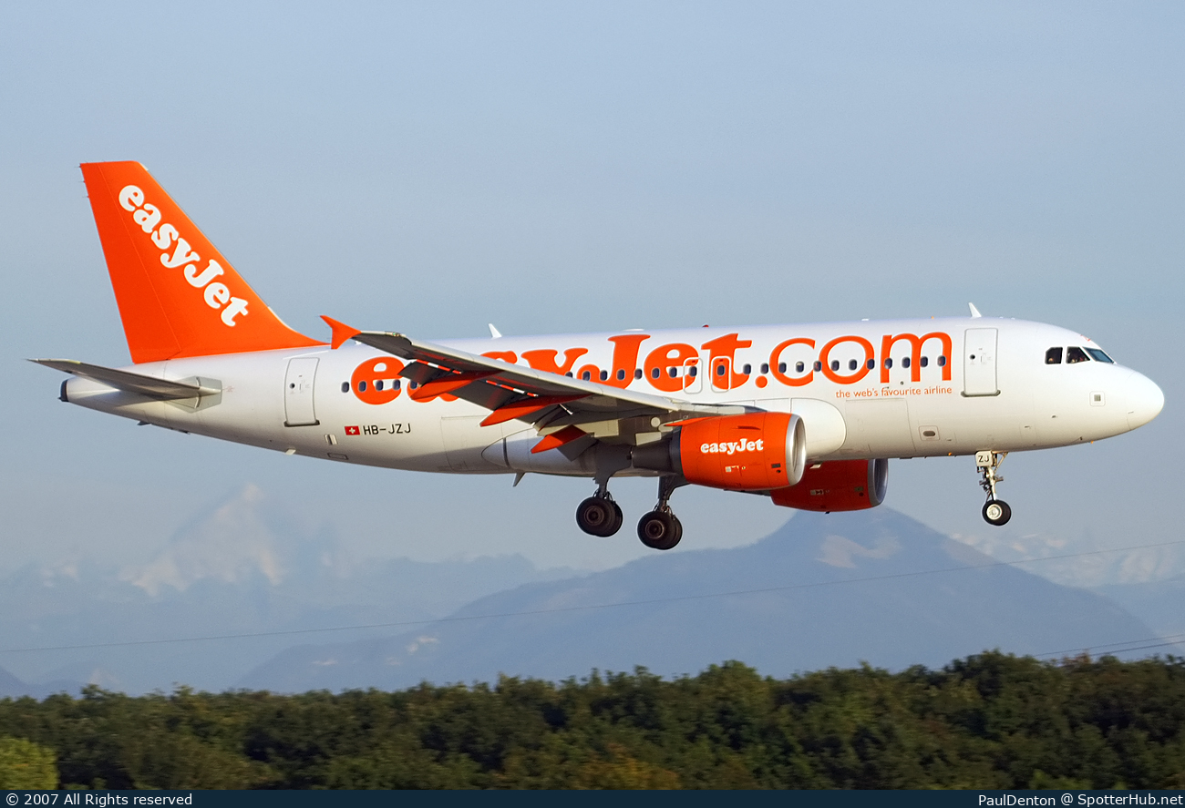 Photo of HB-JZJ - Airbus A319-111 operated by easyJet Switzerland