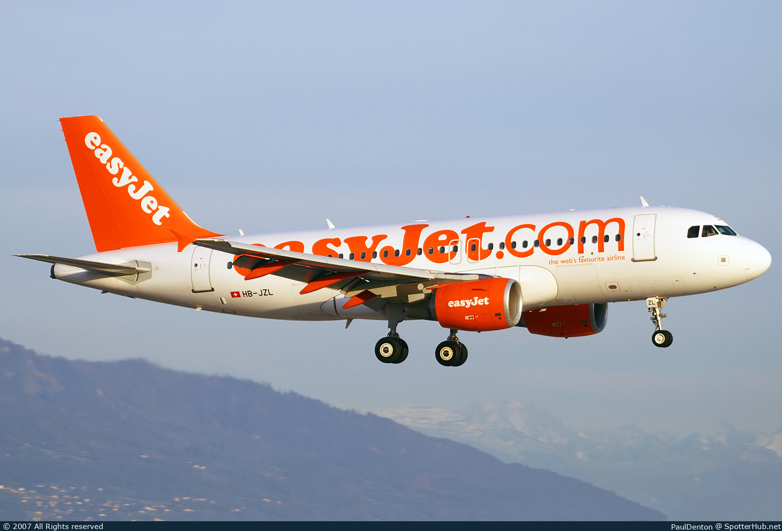 Photo of HB-JZL - Airbus A319-111 operated by easyJet Switzerland