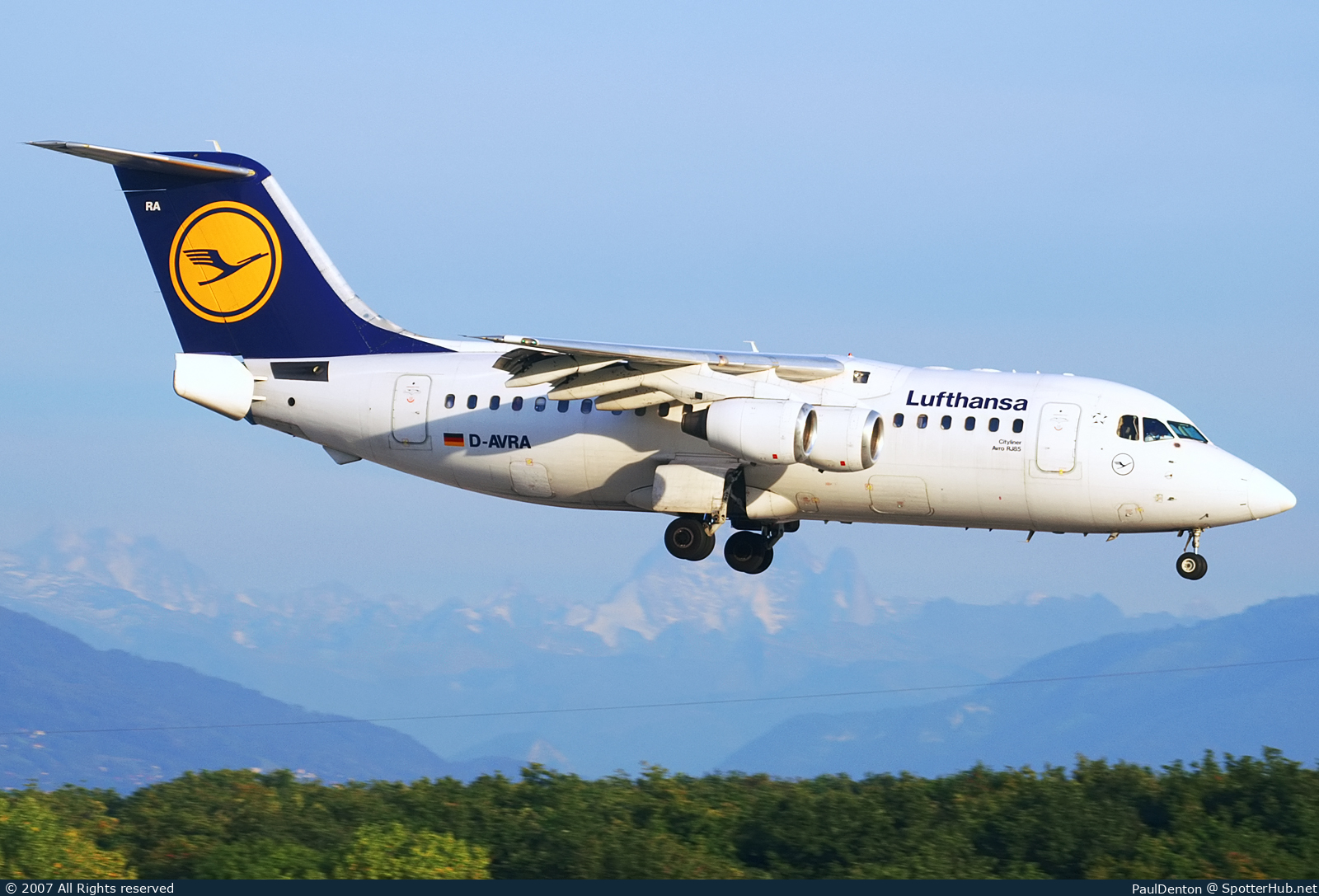 Photo of D-AVRA - British Aerospace Avro RJ85 operated by Lufthansa CityLine