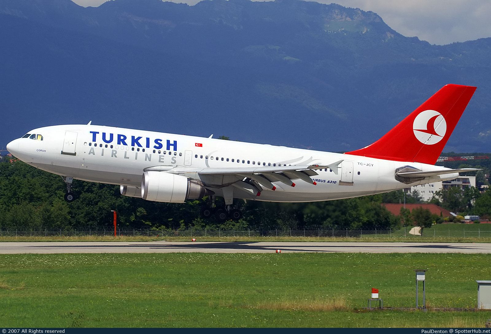 Photo of TC-JCY - Airbus A310-304 operated by Turkish Airlines