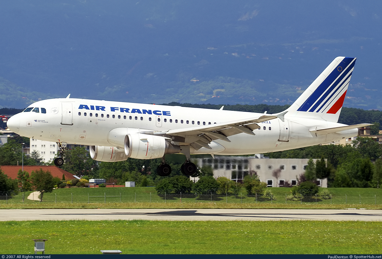 Photo of F-GRXA - Airbus A319-111 operated by Air France