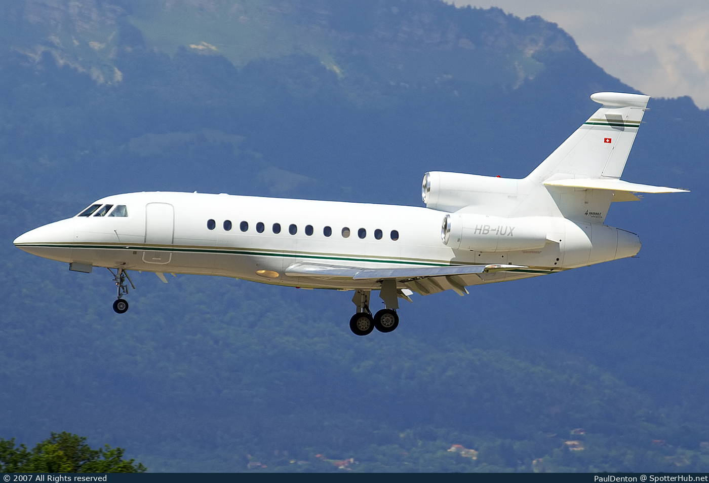 Photo of HB-IUX - Dassault Falcon 900EX operated by TAG Aviation