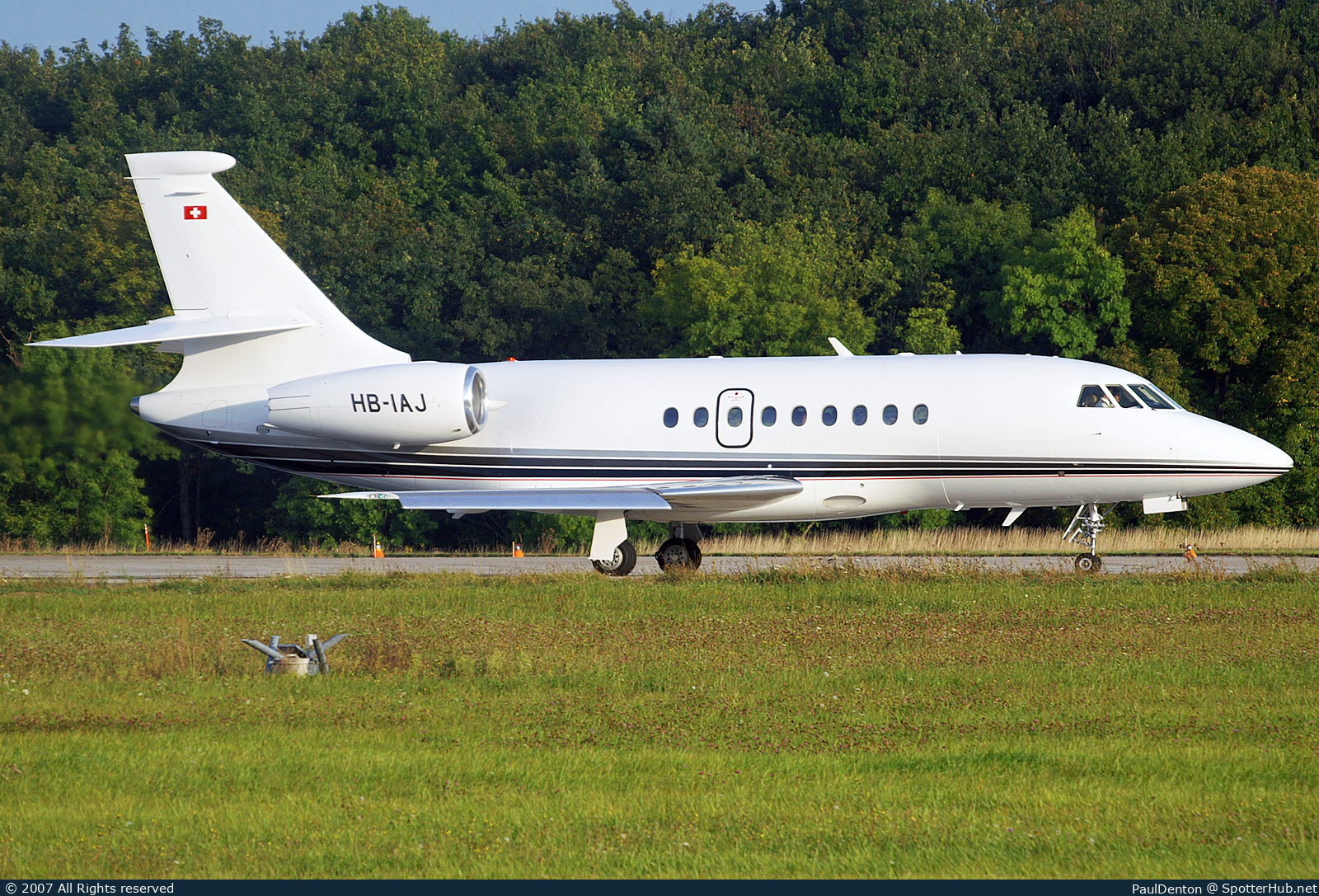 Photo of HB-IAJ - Dassault Falcon 2000EX operated by TAG Aviation