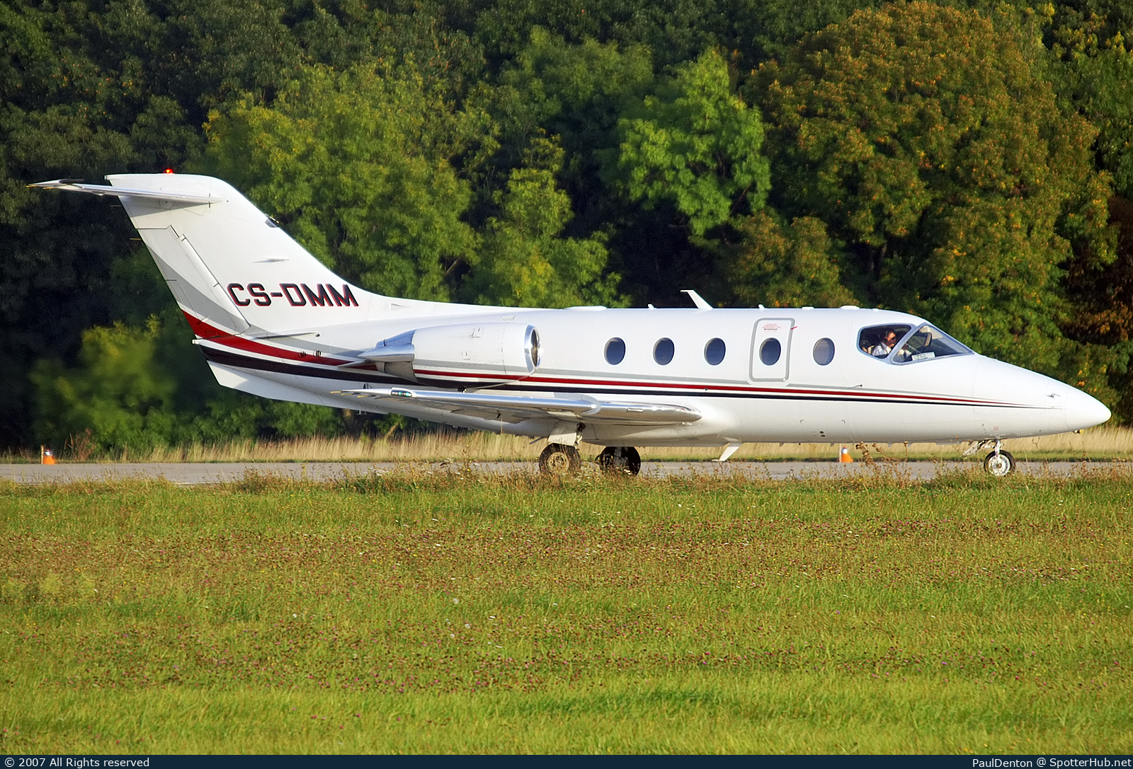 Photo of CS-DMM - Hawker Beechcraft 400A operated by NetJets Europe
