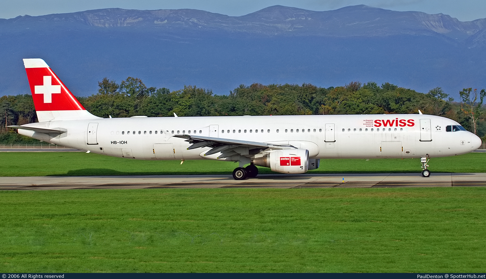 Photo of HB-IOH - Airbus A321-111 operated by Swiss International Air Lines