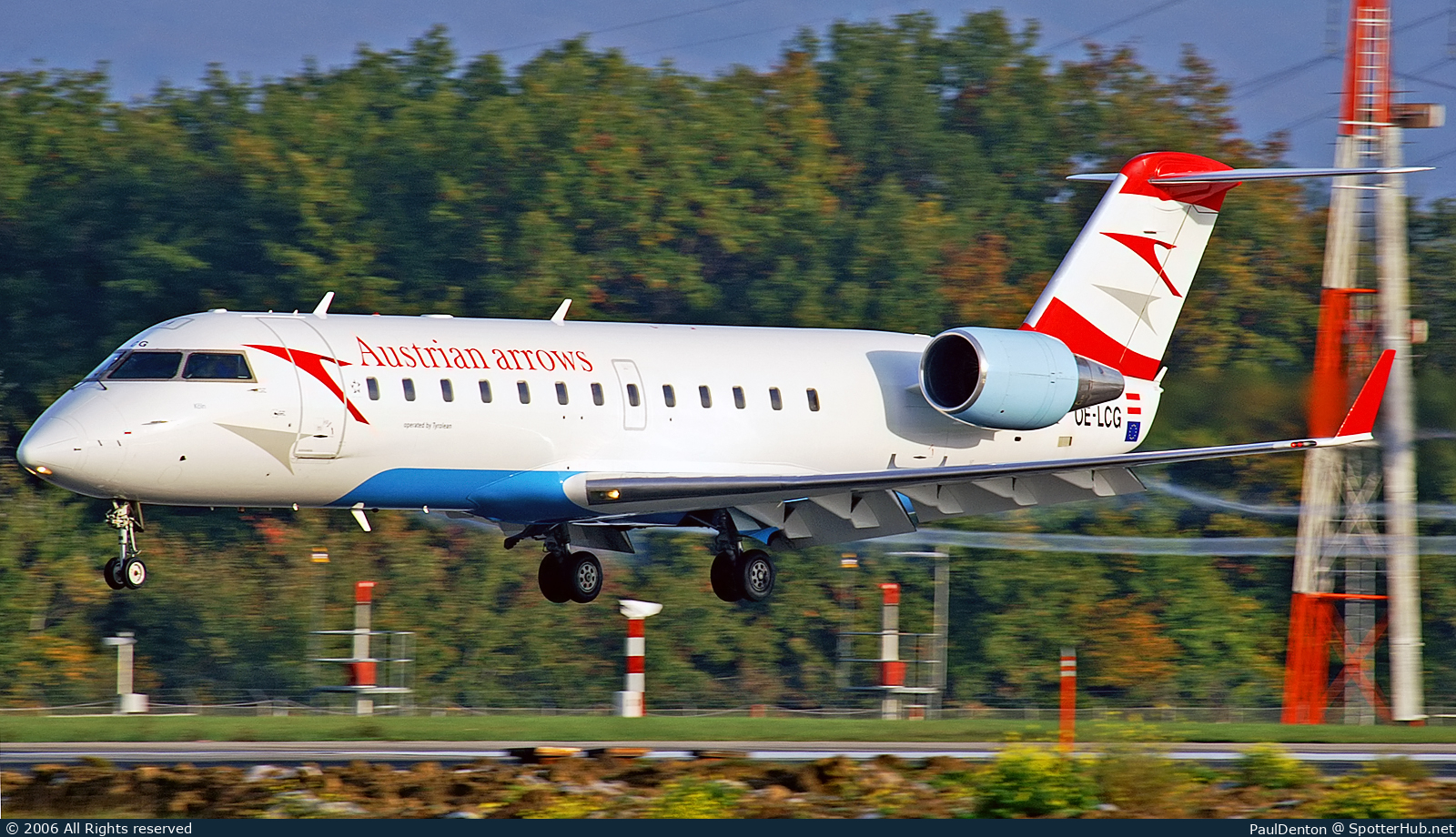 Photo of OE-LCG - Bombardier CRJ-200LR operated by Austrian Arrows (opb Tyrolean Airways)