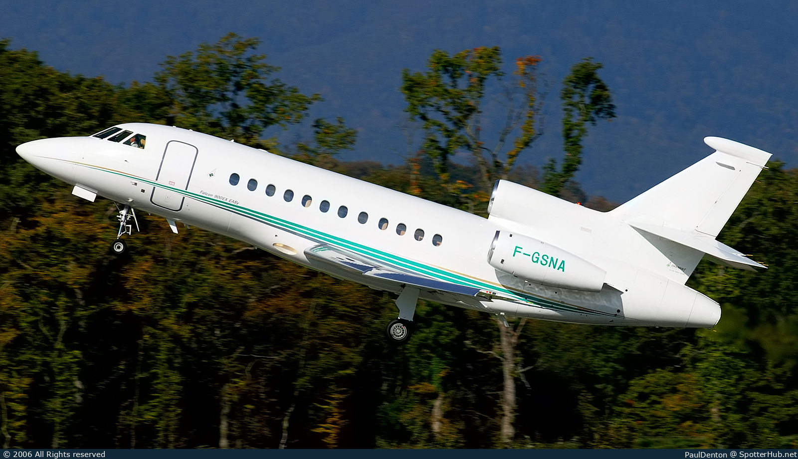 Photo of F-GSNA - Dassault Falcon 900EX operated by Dassault Falcon Service