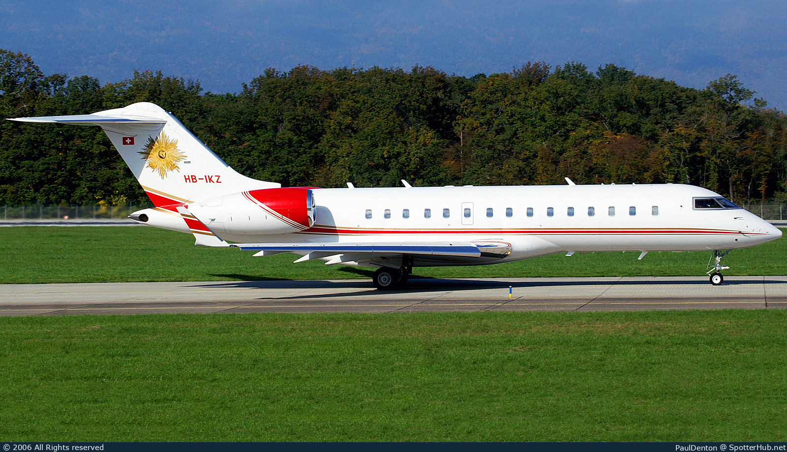 Photo of HB-IKZ - Bombardier Global Express operated by PrivatAir